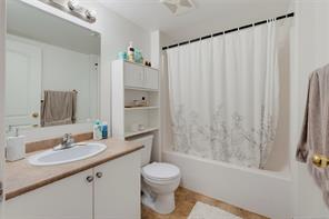 2244 Malaview Ave — listing photo 35 of 44