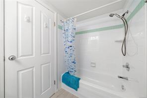 212-2520 Wark St — listing photo 21 of 24