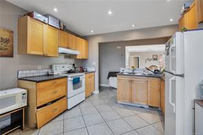 $689,000 - 695 Franklyn St<br>Nanaimo, British Columbia, V9R 2Y1