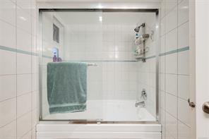 303-1625 Belmont Ave — listing photo 21 of 28