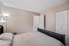 1557 Flicker Pl — listing photo 14 of 55