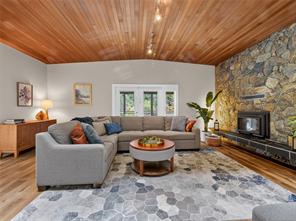 5209 Old West Saanich Rd — listing photo 25 of 72