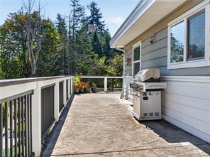 5209 Old West Saanich Rd — listing photo 27 of 72