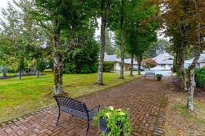 6064 Lionel Cres — listing photo 25 of 32