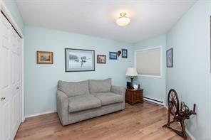 21-5156 Cordova Bay Rd — listing photo 18 of 27