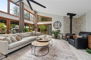 505 Bayview Dr — listing photo 17 of 47
