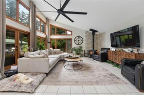 505 Bayview Dr — listing photo 18 of 47
