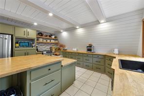 505 Bayview Dr — listing photo 22 of 47