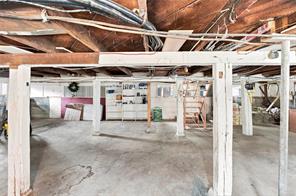 2148 Dick Ave — listing photo 17 of 36