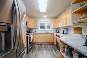 3978 Merlin St — listing photo 16 of 34