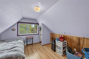 129 Hereford Ave — listing photo 17 of 44