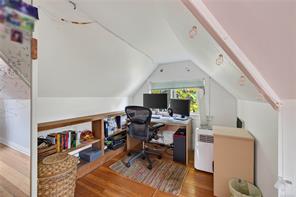 129 Hereford Ave — listing photo 21 of 44