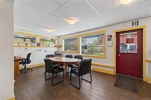 129 Hereford Ave — listing photo 27 of 44