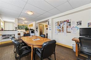 129 Hereford Ave — listing photo 29 of 44