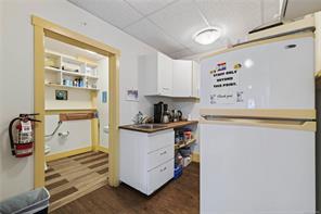 129 Hereford Ave — listing photo 32 of 44