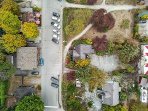 129 Hereford Ave — listing photo 37 of 44