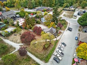 129 Hereford Ave — listing photo 42 of 44