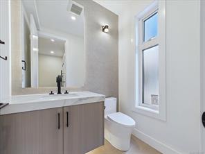 2111 Kingbird Dr — listing photo 13 of 52