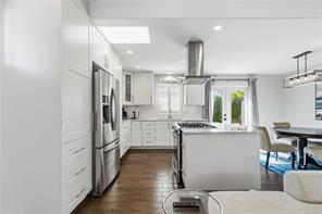 2508 Shakespeare St — listing photo 13 of 40