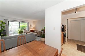104-2757 Quadra St — listing photo 18 of 30