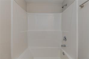 216-2843 Jacklin Rd — listing photo 18 of 24