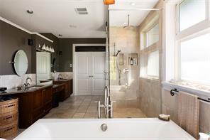 2322 Coopers Hawk Rise — listing photo 19 of 50