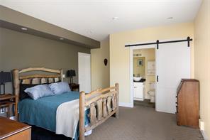 2322 Coopers Hawk Rise — listing photo 28 of 50
