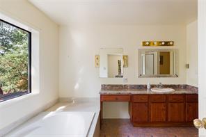 614 Tammy Pl — listing photo 17 of 44