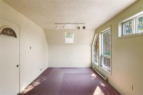 614 Tammy Pl — listing photo 22 of 44