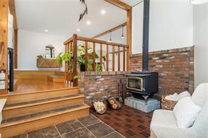 1861 Carlyle Cres — listing photo 21 of 55