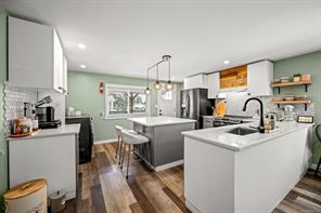 2102 Stadacona Dr — listing photo 13 of 58