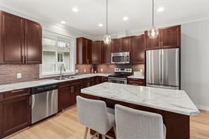 3-6115 Glacier Way — listing photo 19 of 60