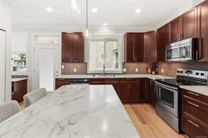 3-6115 Glacier Way — listing photo 20 of 60
