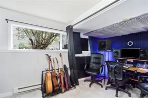 619 Pine St — listing photo 32 of 44