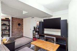 619 Pine St — listing photo 37 of 44