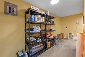 5213 Fillinger Cres — listing photo 44 of 75