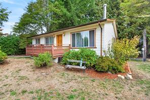 7842 Tozer Rd, Fanny Bay