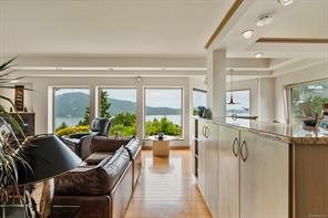 11406 Sycamore Dr — listing photo 17 of 71