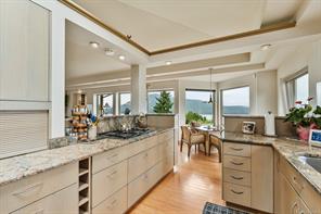 11406 Sycamore Dr — listing photo 18 of 71