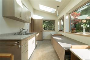 11406 Sycamore Dr — listing photo 42 of 71