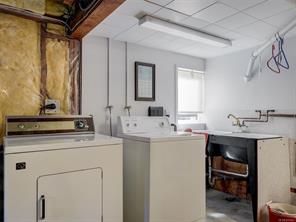2568 Margate Ave — listing photo 16 of 29