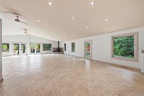 3060 Thorpe Rd — listing photo 18 of 43