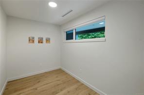 404-536 Island Hwy — listing photo 44 of 66