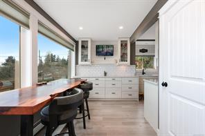 542 THULIN St — listing photo 18 of 57