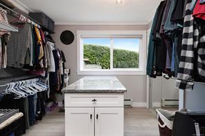 542 THULIN St — listing photo 25 of 57