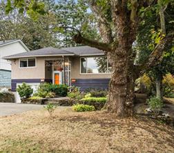 14 Eaton Ave — listing photo 38 of 40