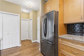 410-611 Goldstream Ave — listing photo 16 of 32