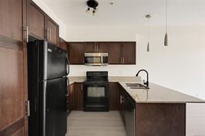 305-2220 Sooke Rd — listing photo 18 of 39