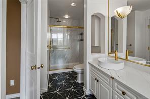 106-75 Songhees Rd — listing photo 34 of 58