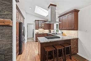 1580 Meadowood Way — listing photo 26 of 68